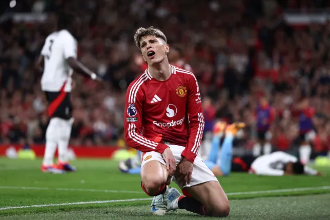 Marcus Rashford's comforting words to Alejandro Garnacho after his horror miss against Fulham