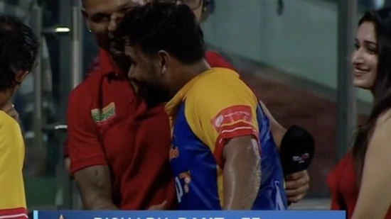 Shikhar Dhawan interrupts his interview to embrace Rishabh Pant during DPL 2024 after Purani Dilli 6 captain's dismissal