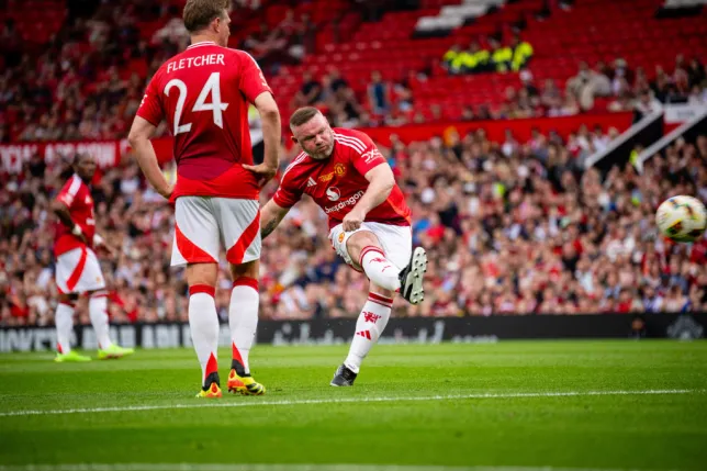 Rooney humorously celebrates after scoring exceptional free-kick for Manchester United Legends