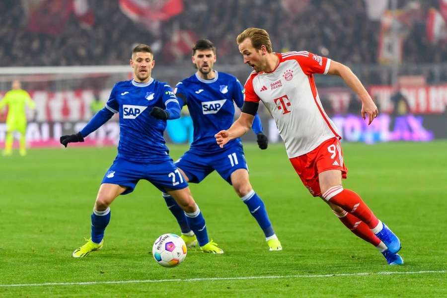 Pickford believes Kane will strive to be the best after reaching 100th cap with Everton