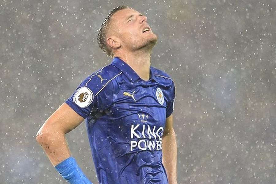 Leicester boss Cooper praises in-form Vardy before Everton clash