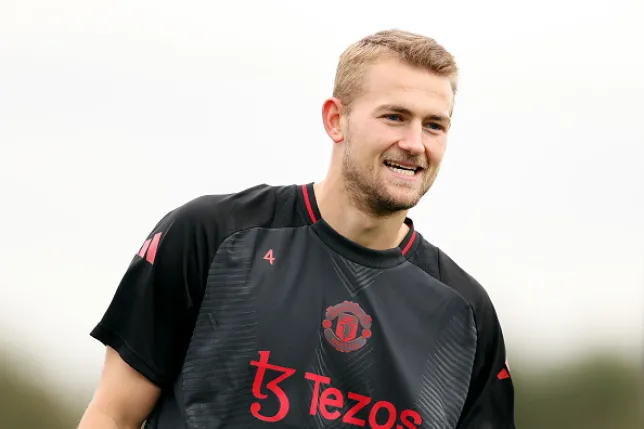 Matthijs de Ligt praises former Manchester United star as the best defender he has played alongside