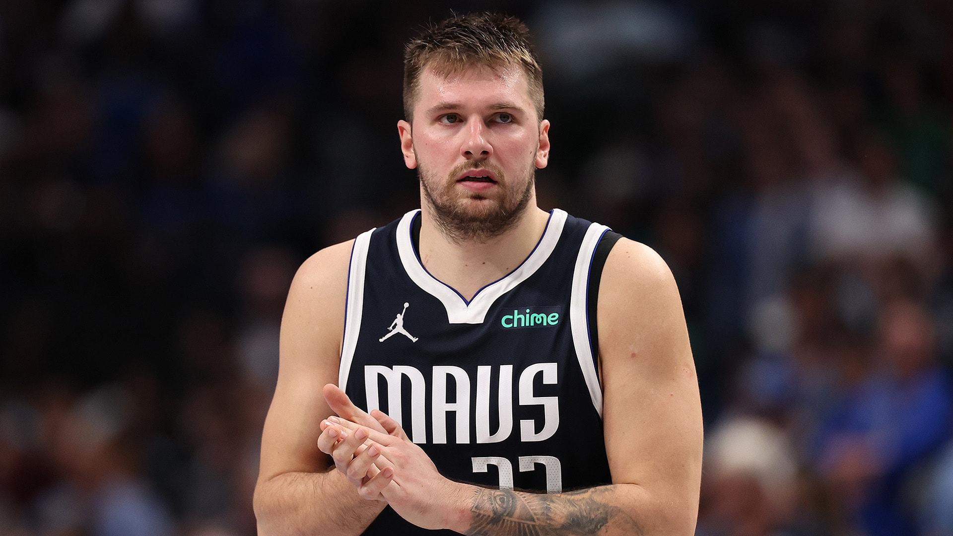 Mavericks' Luka Dončić to sit out for at least a week due to wrist injury