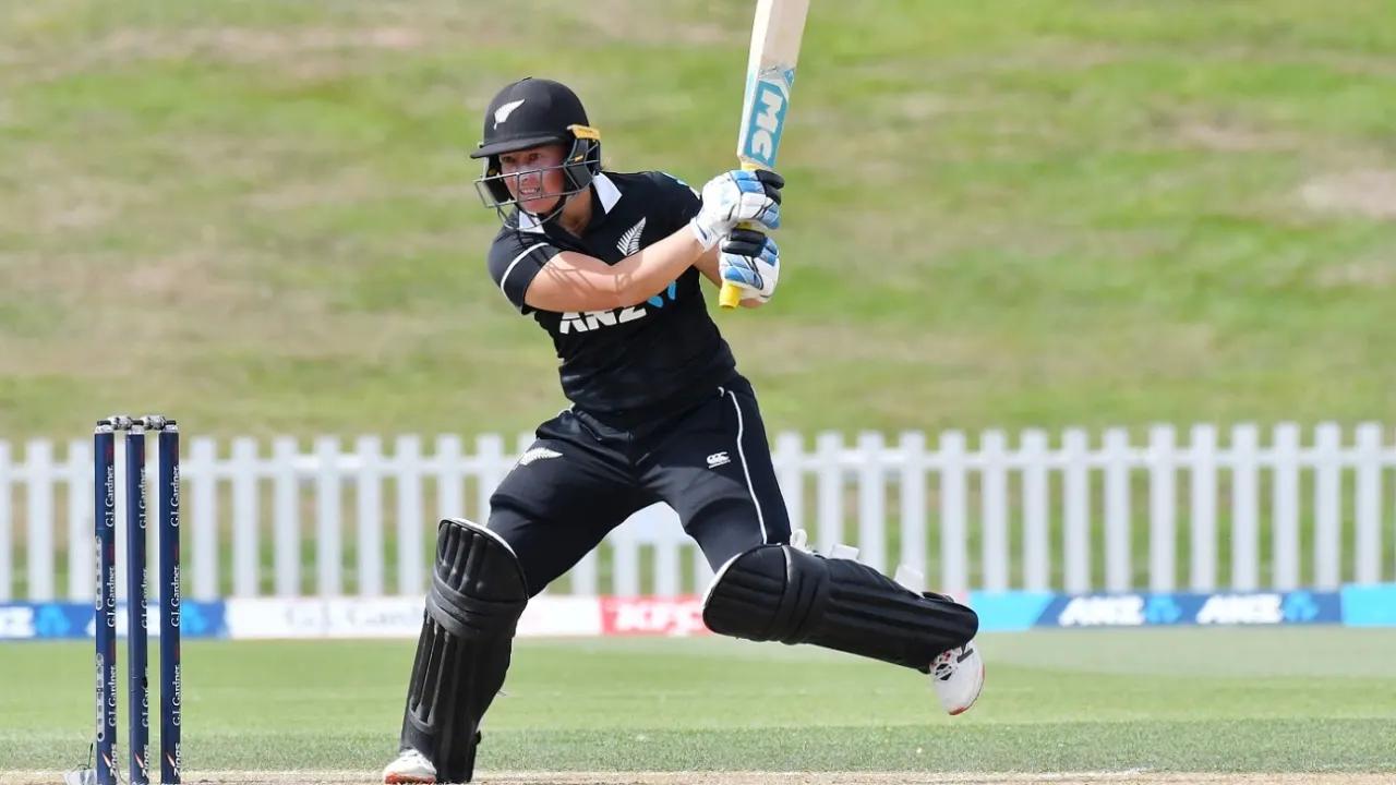 New Zealand selects uncapped Illing, McLeod, and Sharp for Sri Lanka series; Plimmer returns post-injury.